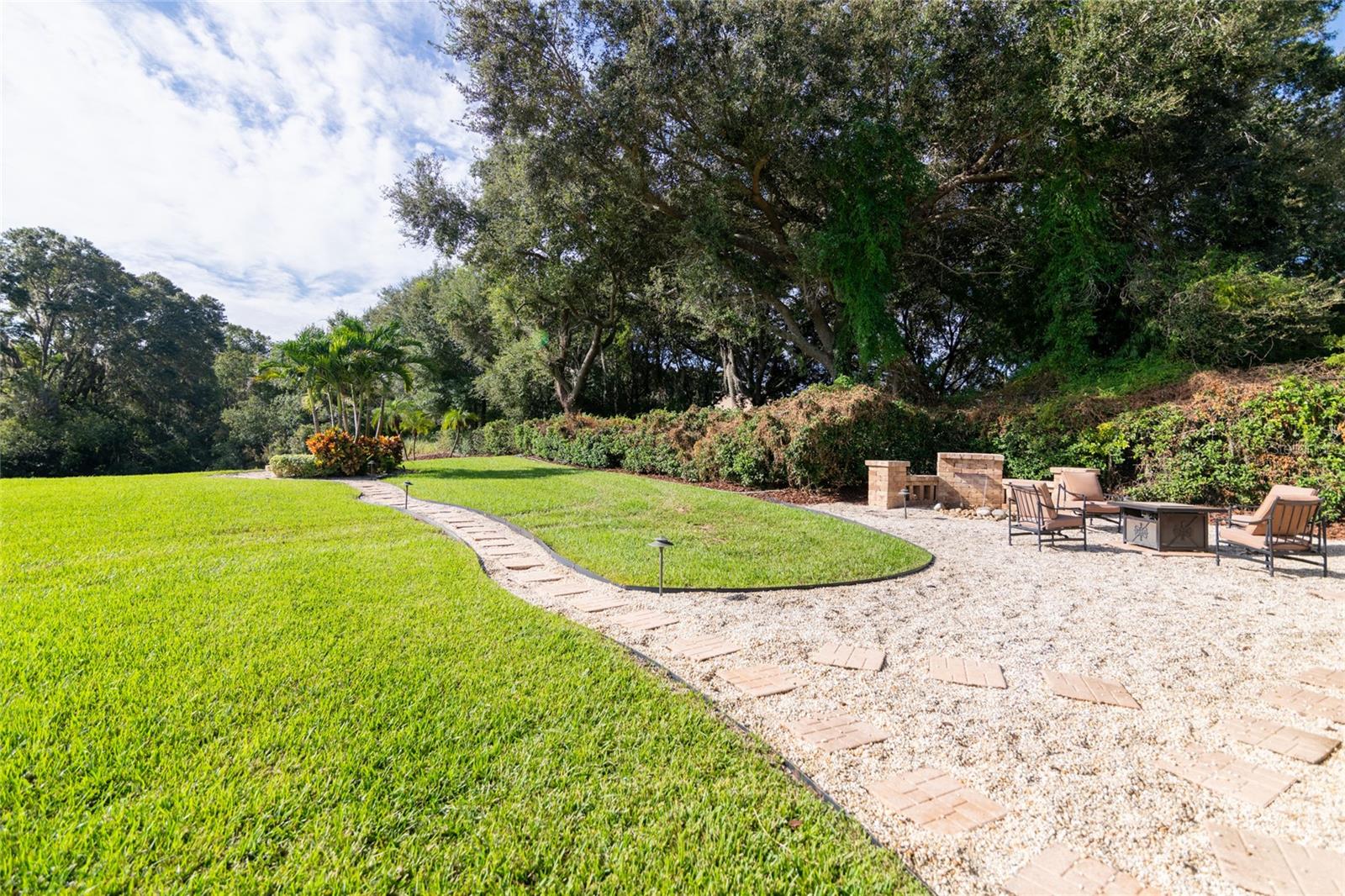 LAKES OF WELLINGTON PH II - Residential