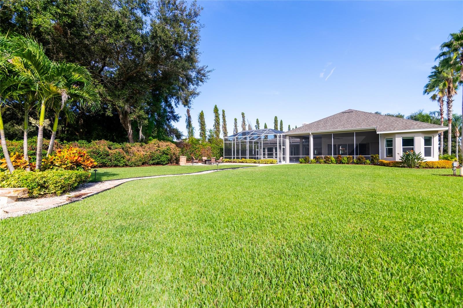 LAKES OF WELLINGTON PH II - Residential