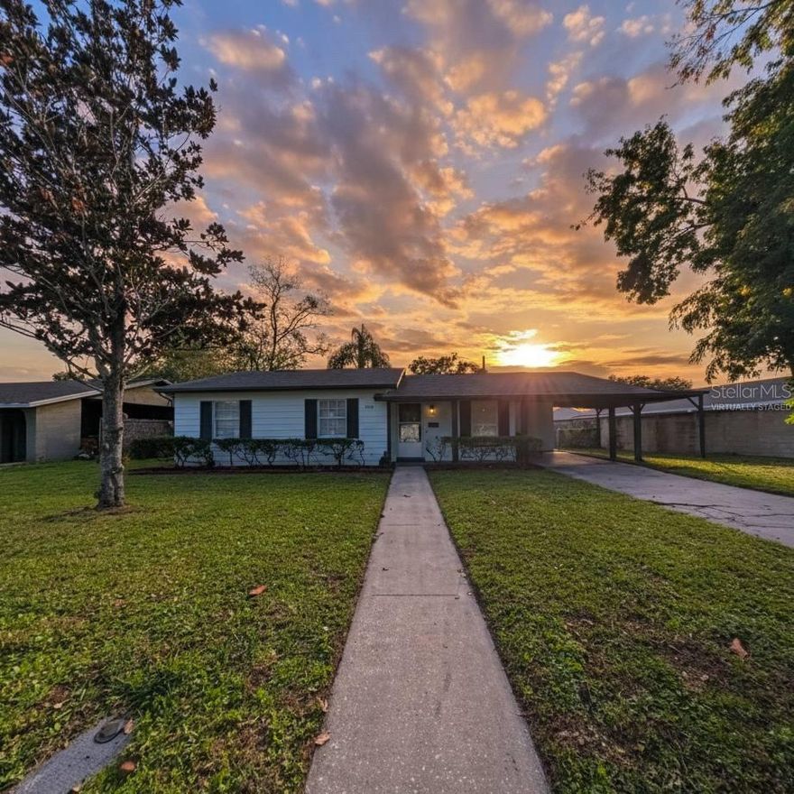 One or more photo(s) has been virtually staged. Beautifully fully renovated and move-in ready home located in a highly central Orlando location with quick access to I-4, SR-441 and SR-414, close to shopping, schools and major employment areas.

This property offers 3 bedrooms, 2 bathrooms with a functional layout and a very large backyard, ideal for outdoor living, future expansion or adding value. Renovations allow buyers to move in with confidence and minimal immediate expenses.

Priced competitively for the area, making it an excellent opportunity for first-time homebuyers as well as investors. Property may qualify for first-time buyer assistance programs and possible seller contribution toward closing costs, helping reduce out-of-pocket expenses.

Strong location, solid condition and lot size make this home a smart long-term investment.