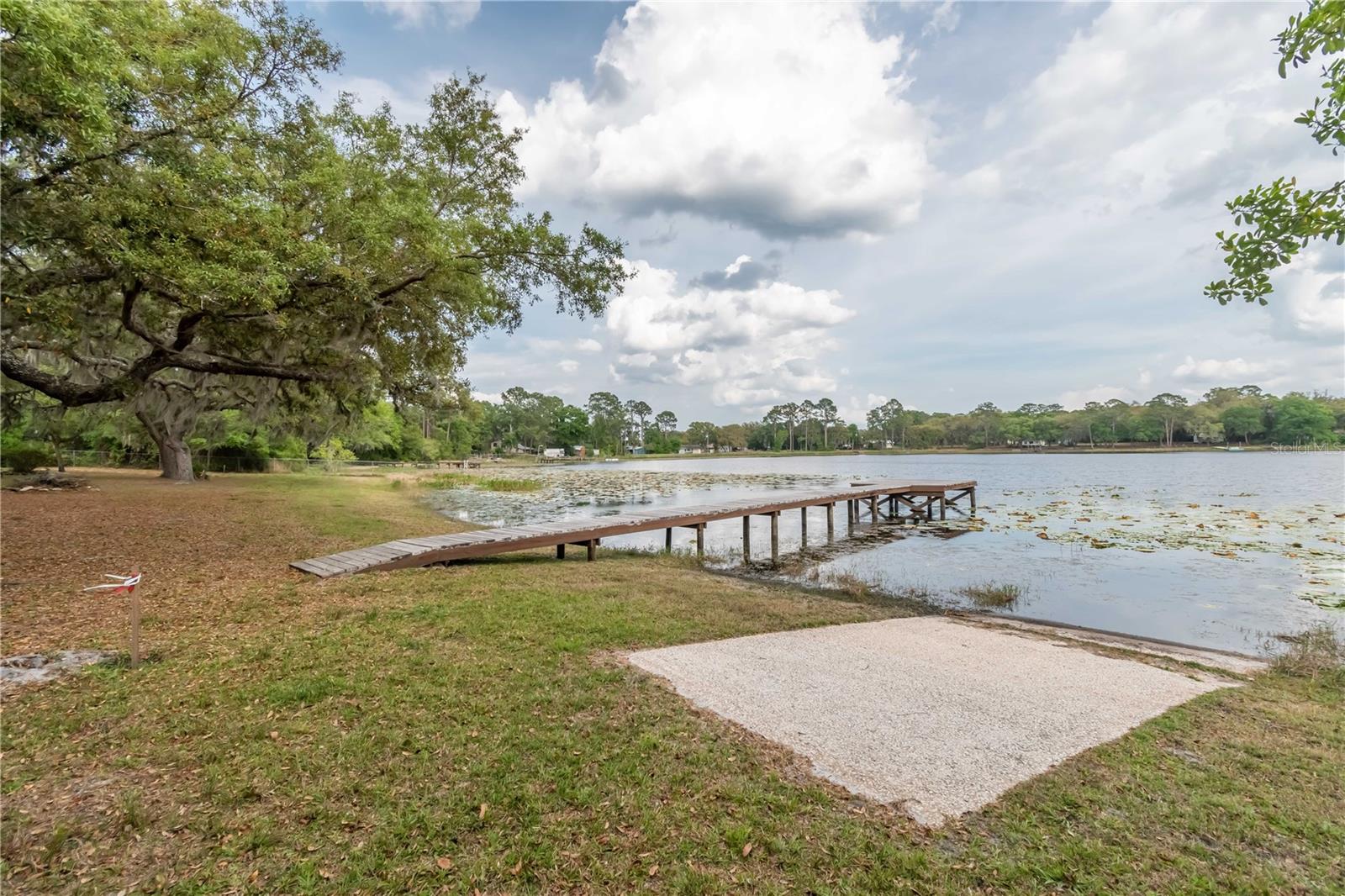 MILES KALE LAKE - Residential