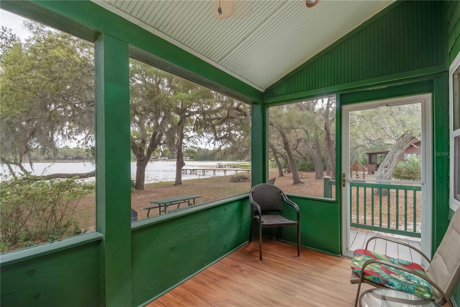 MILES KALE LAKE - Residential