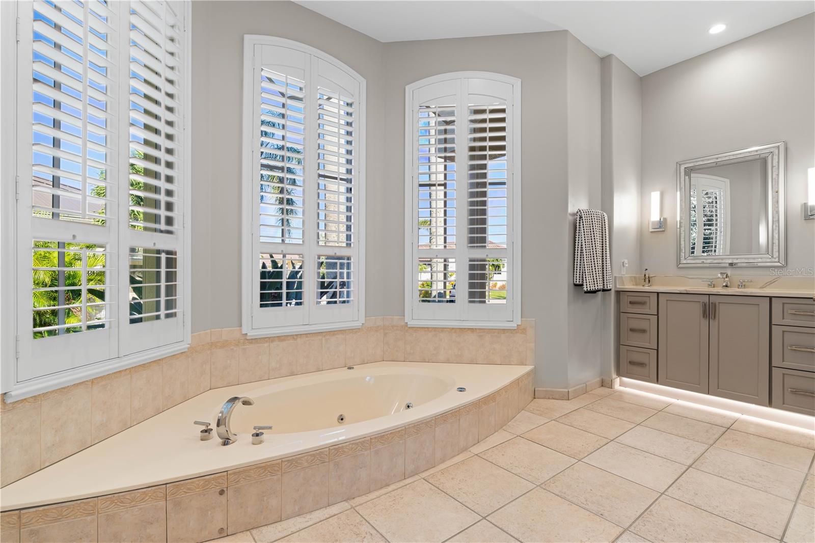 PUNTA GORDA ISLES SEC 14 - Residential