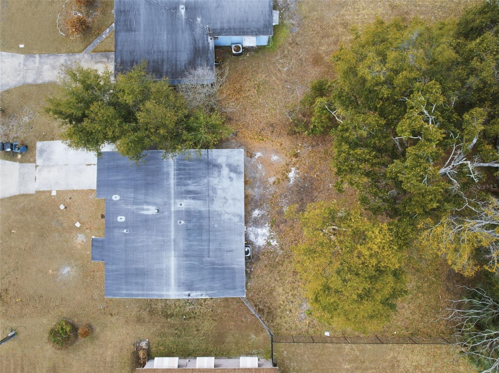 BUNCHE MANOR - Residential