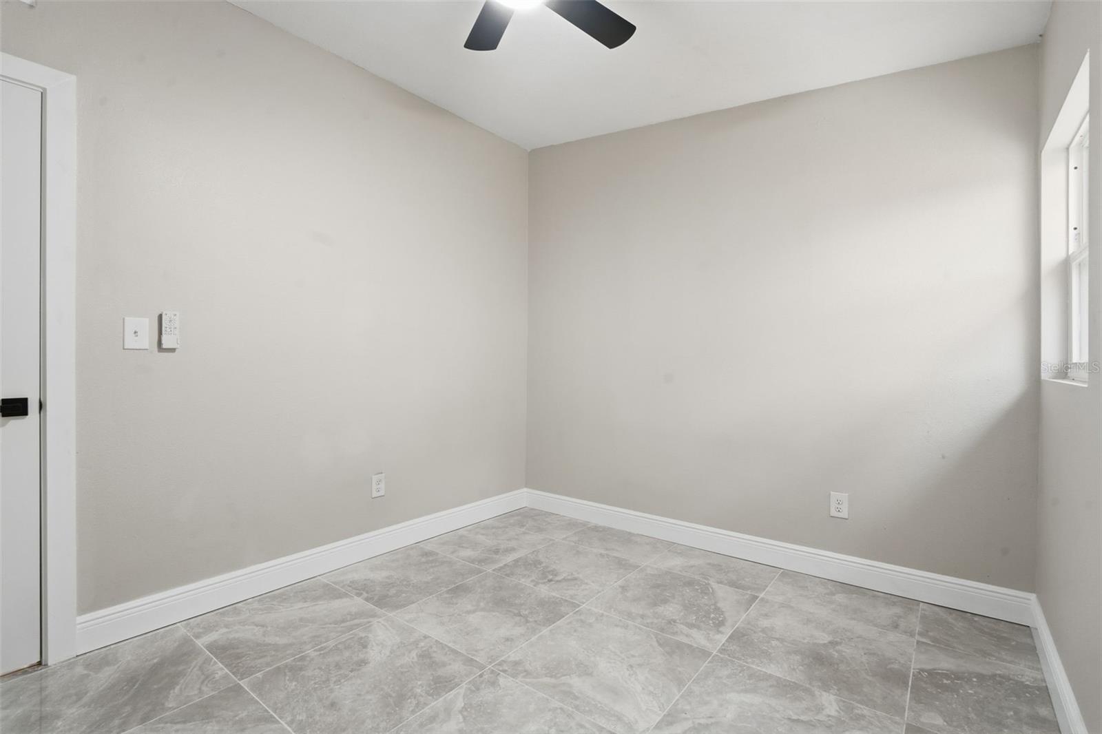 BUNCHE MANOR - Residential