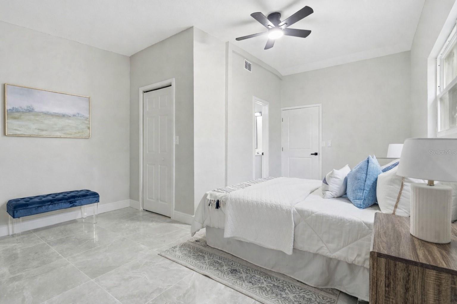 BUNCHE MANOR - Residential