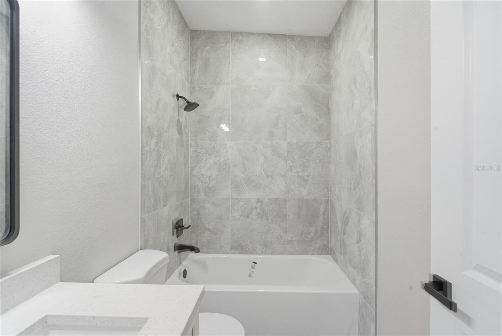 BUNCHE MANOR - Residential