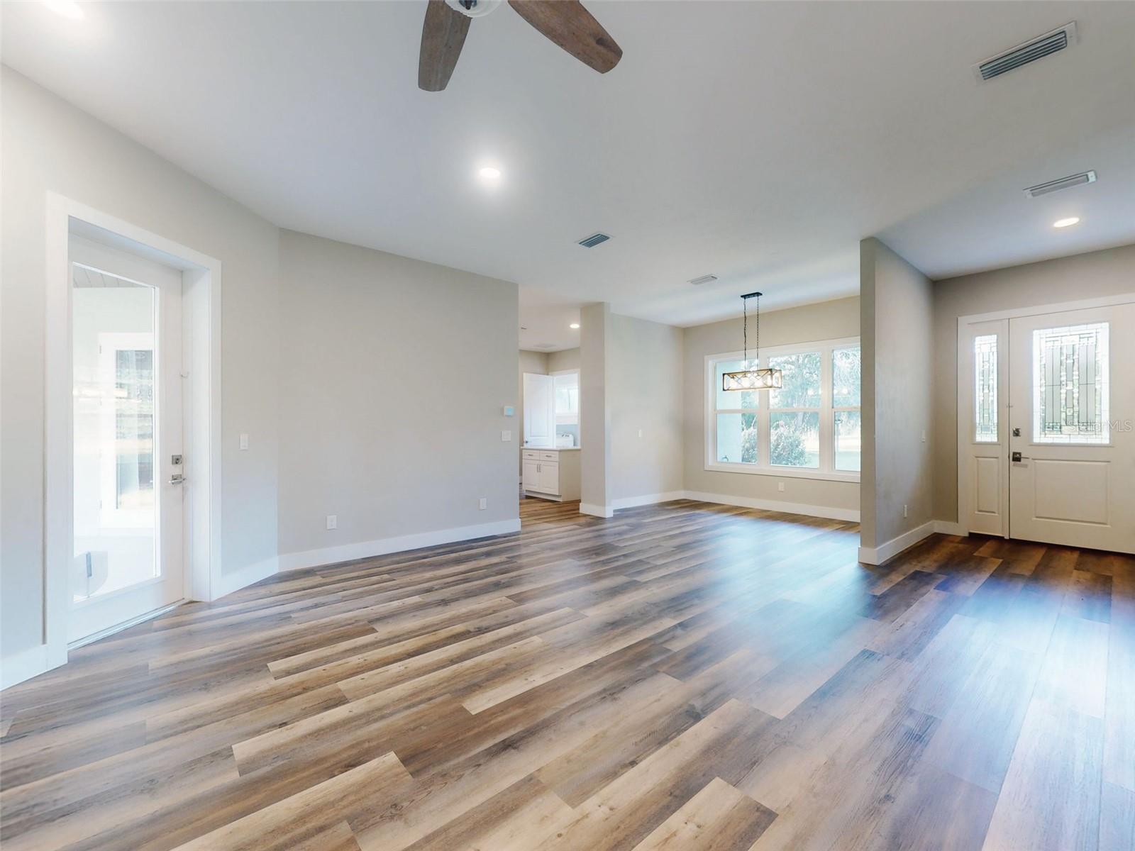 WEST RIDGE ESTATES - Residential