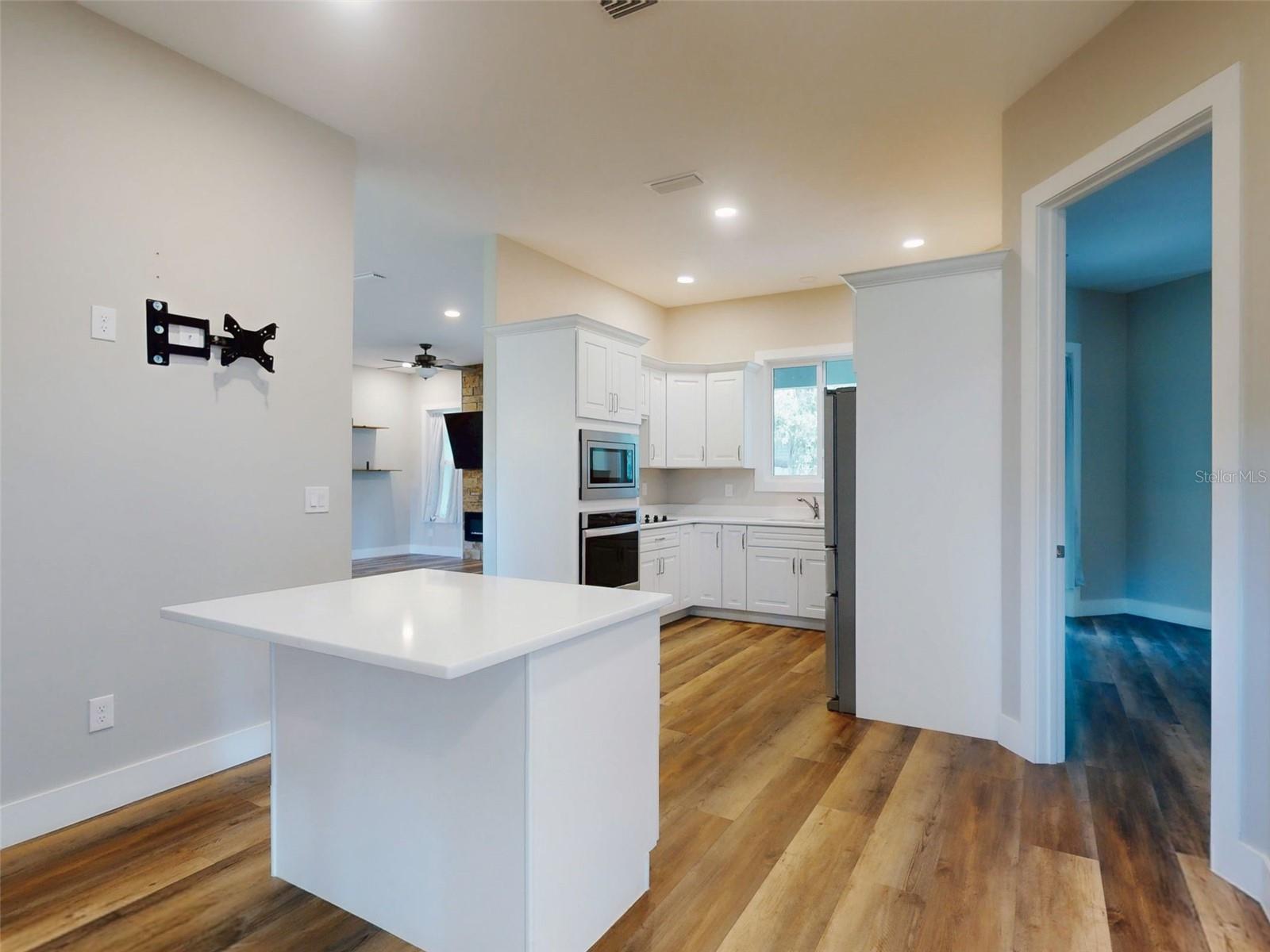 WEST RIDGE ESTATES - Residential