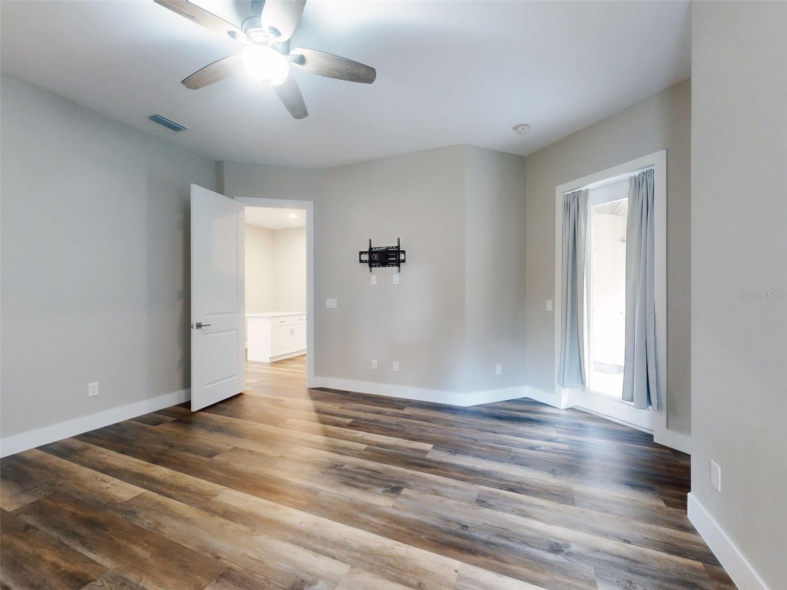 WEST RIDGE ESTATES - Residential