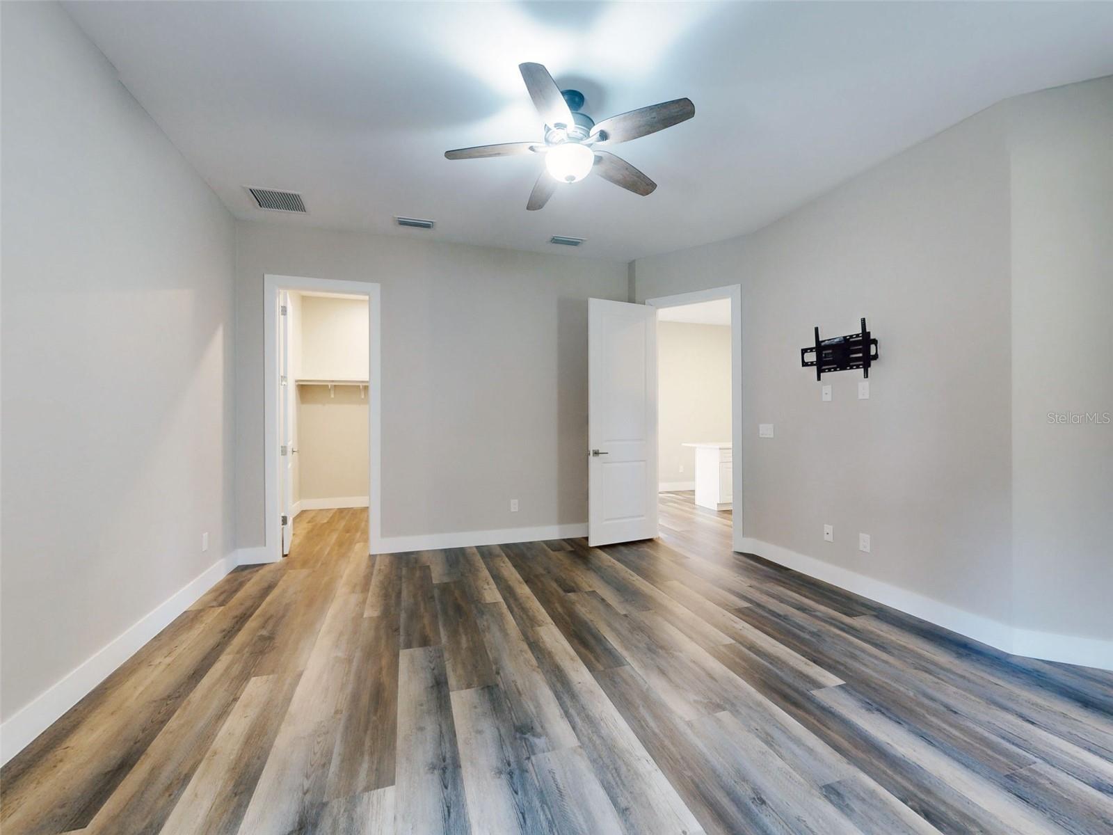 WEST RIDGE ESTATES - Residential