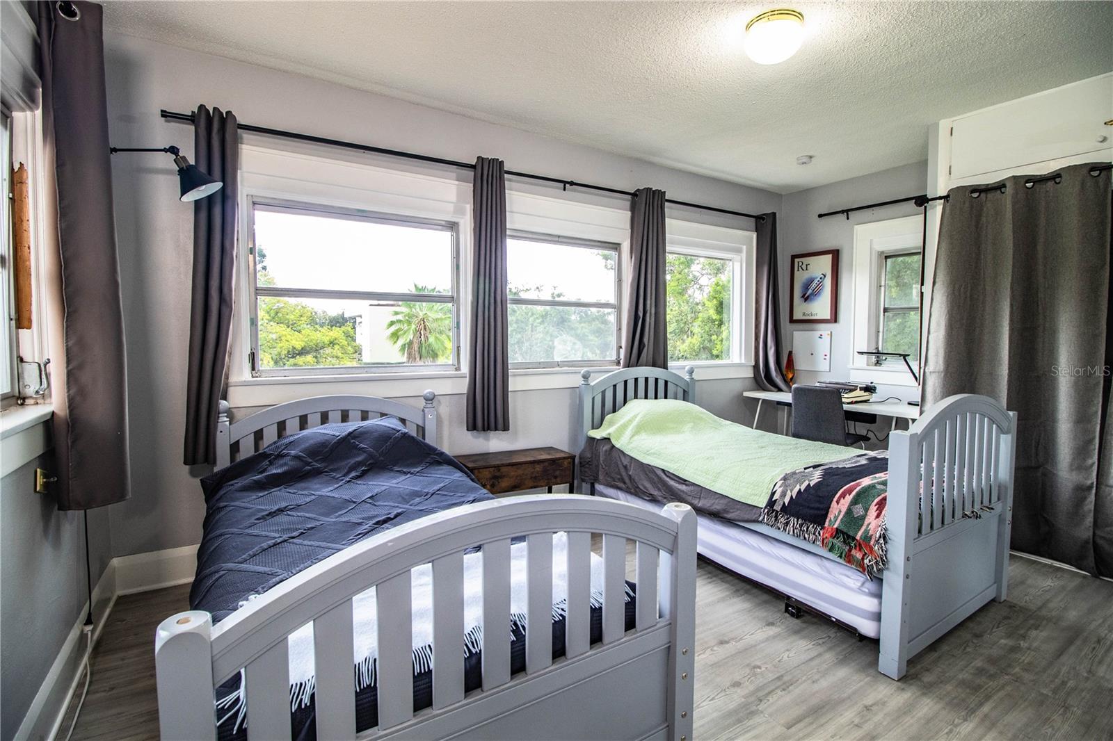 DIXIELAND REV - Residential