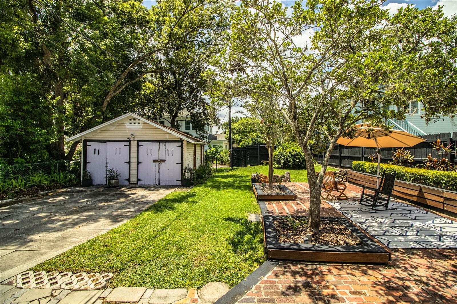 DIXIELAND REV - Residential