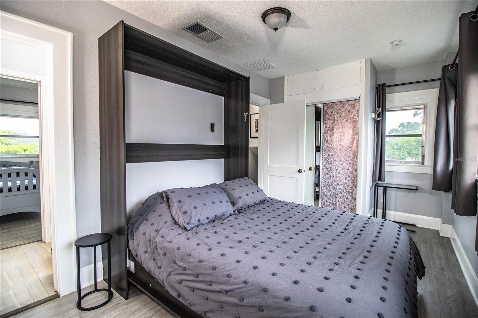 DIXIELAND REV - Residential
