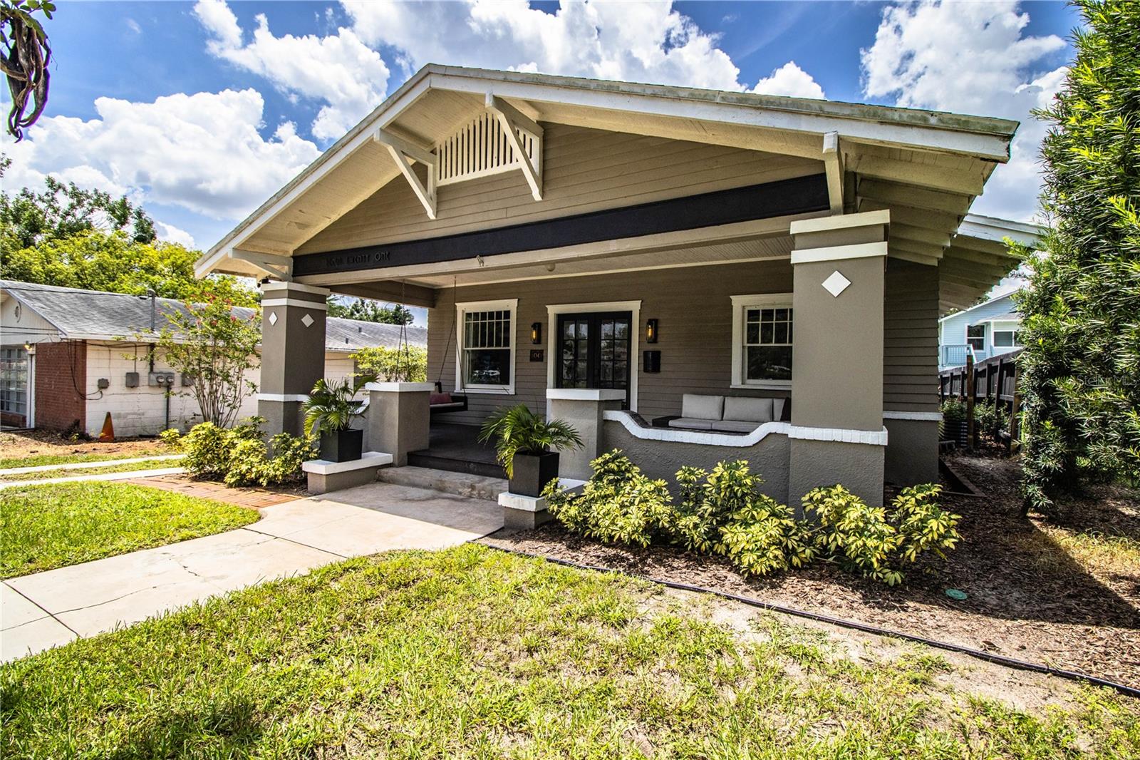 DIXIELAND REV - Residential