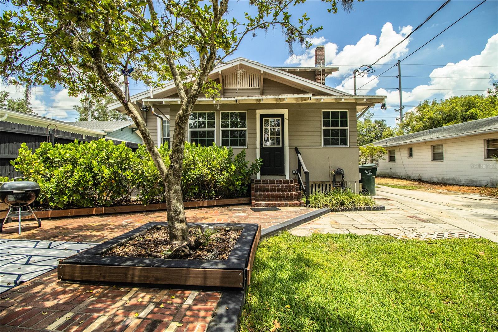 DIXIELAND REV - Residential
