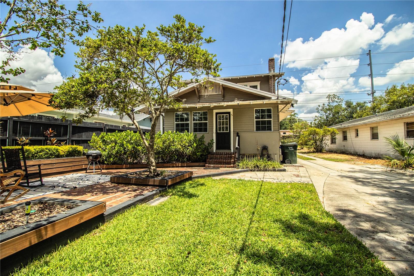 DIXIELAND REV - Residential