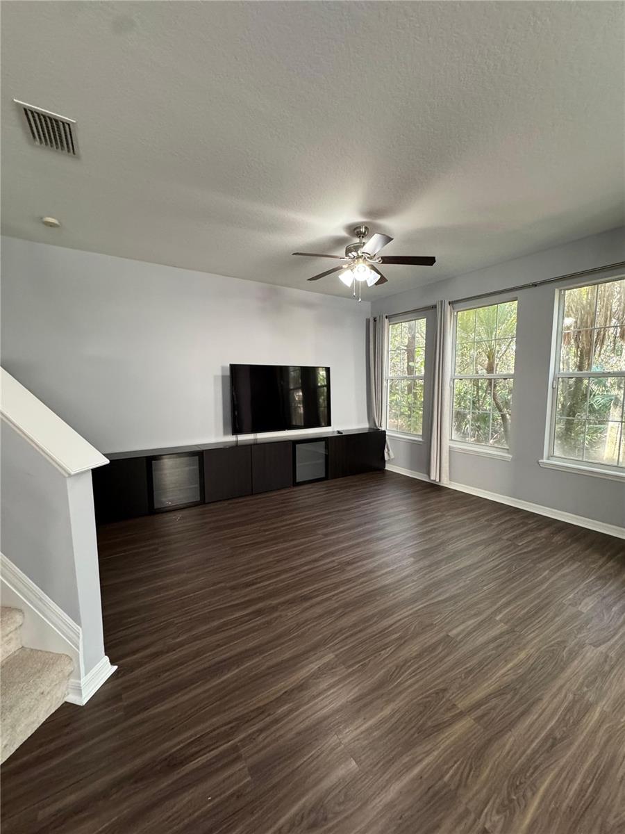 EAGLE PALM PH 1 - Residential Lease