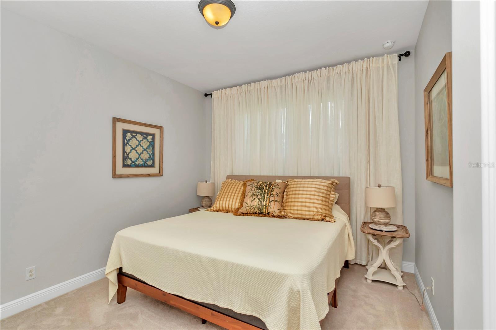JULIETTE FALLS - Residential Lease
