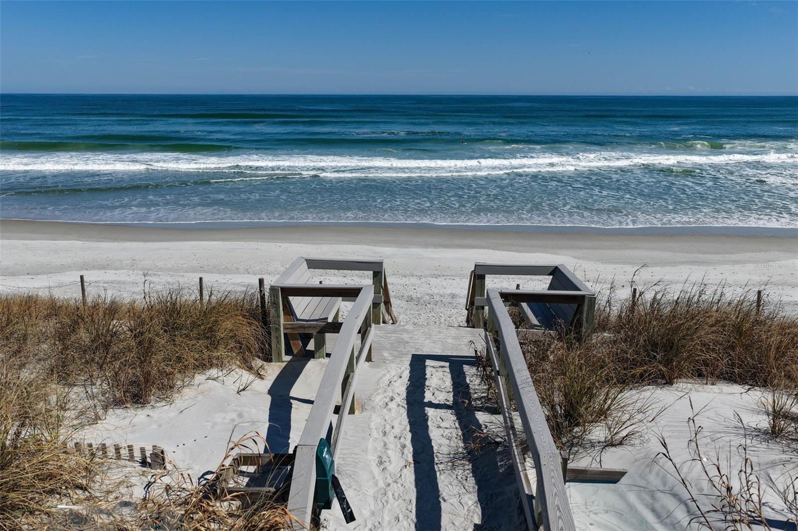 2643 LAKESHORE DRIVE