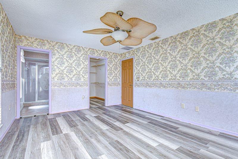 PARK LAKE ESTATES - Residential