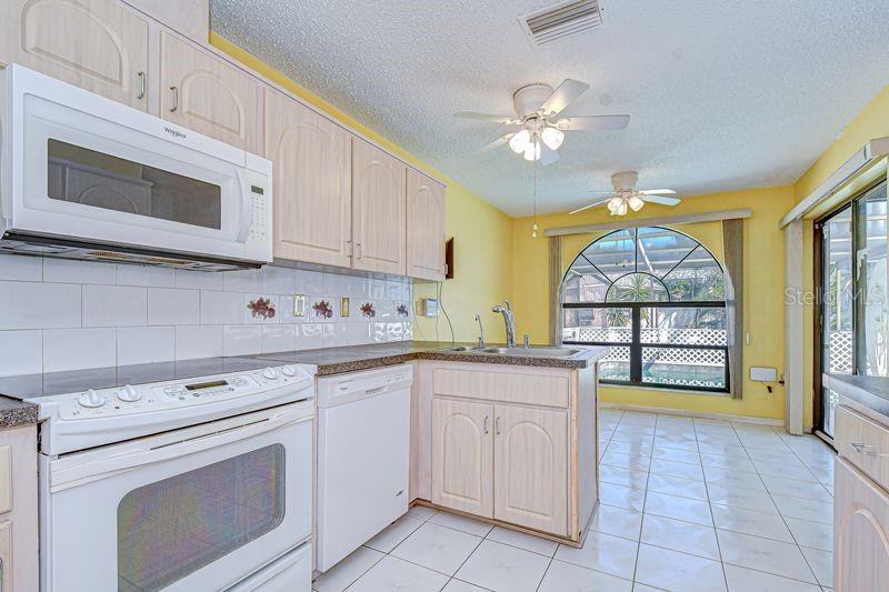 PARK LAKE ESTATES - Residential