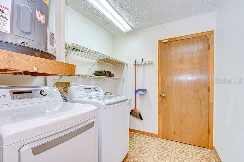 PARK LAKE ESTATES - Residential