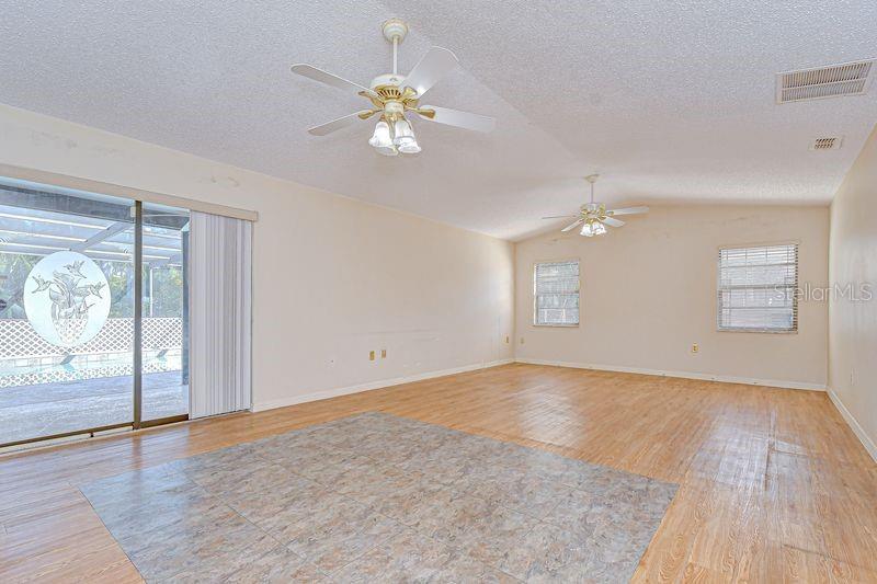 PARK LAKE ESTATES - Residential