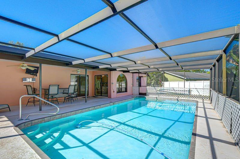 PARK LAKE ESTATES - Residential