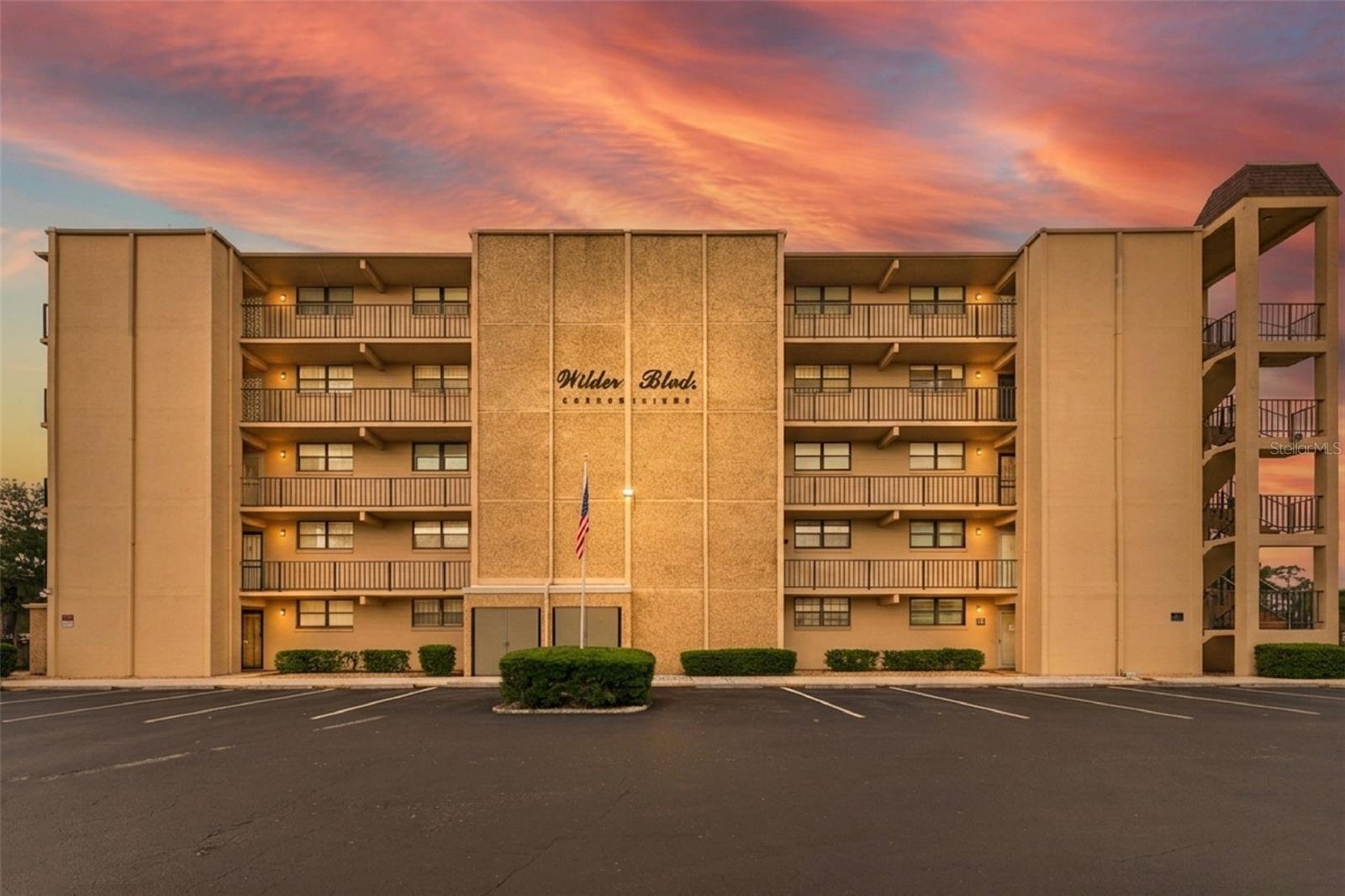 GOLFS EDGE CONDO - Residential