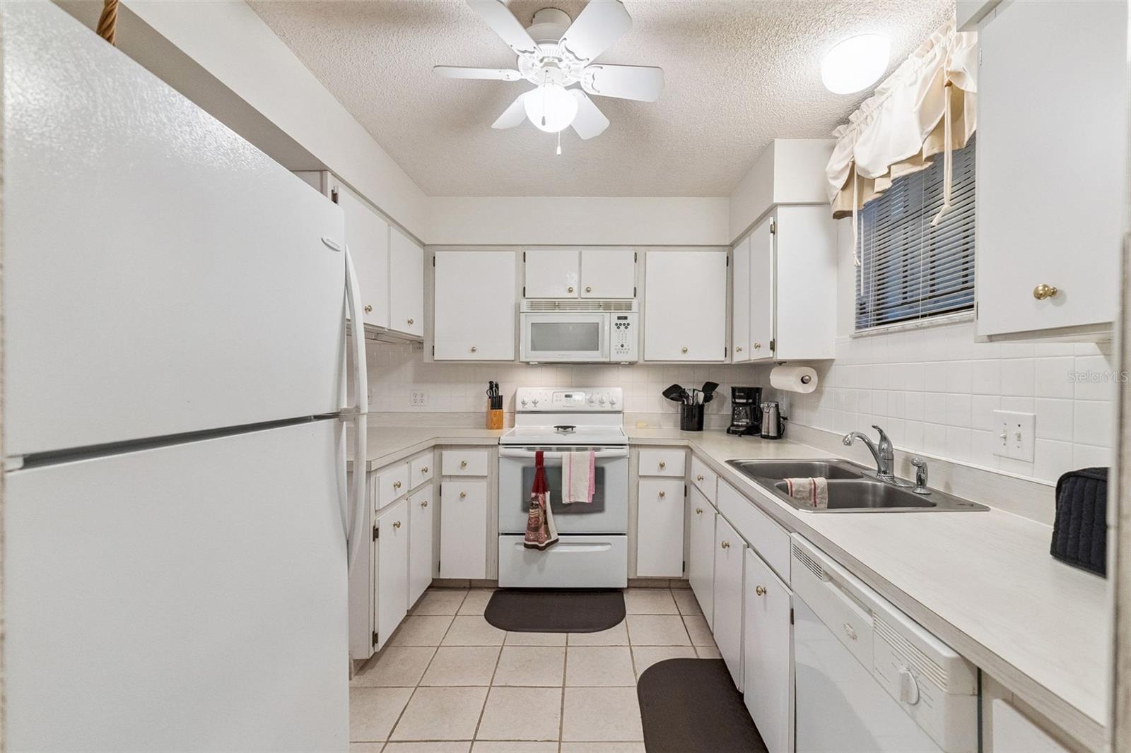 GOLFS EDGE CONDO - Residential