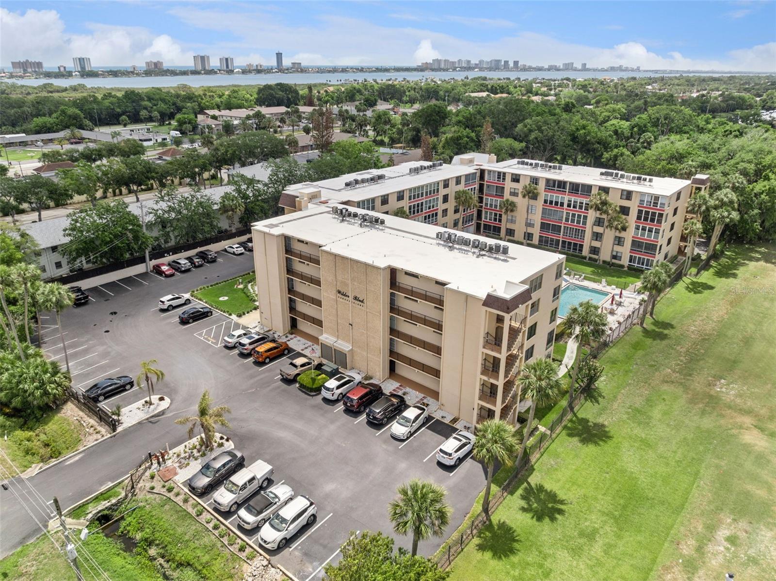 GOLFS EDGE CONDO - Residential