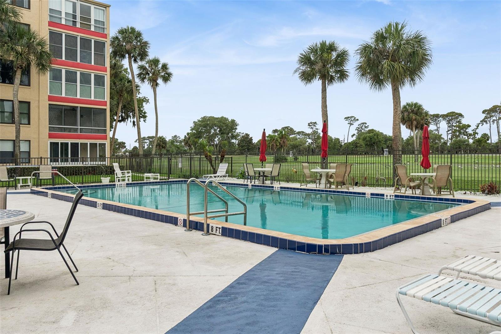 GOLFS EDGE CONDO - Residential