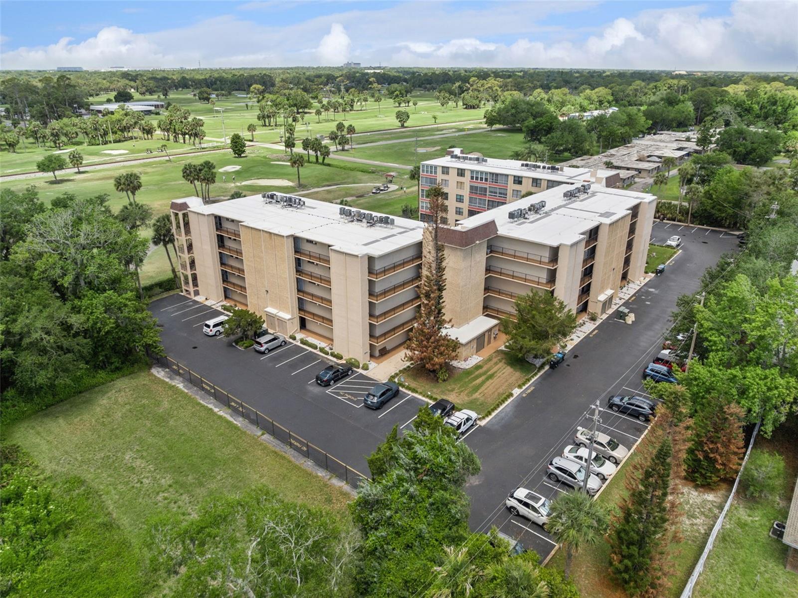 GOLFS EDGE CONDO - Residential