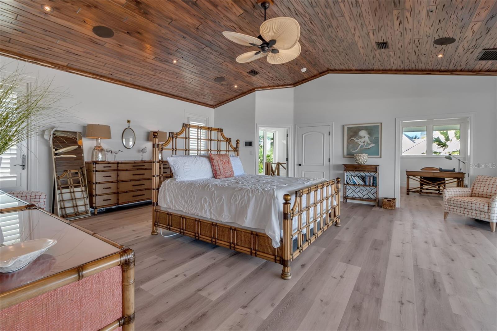 CASEY KEY - Residential