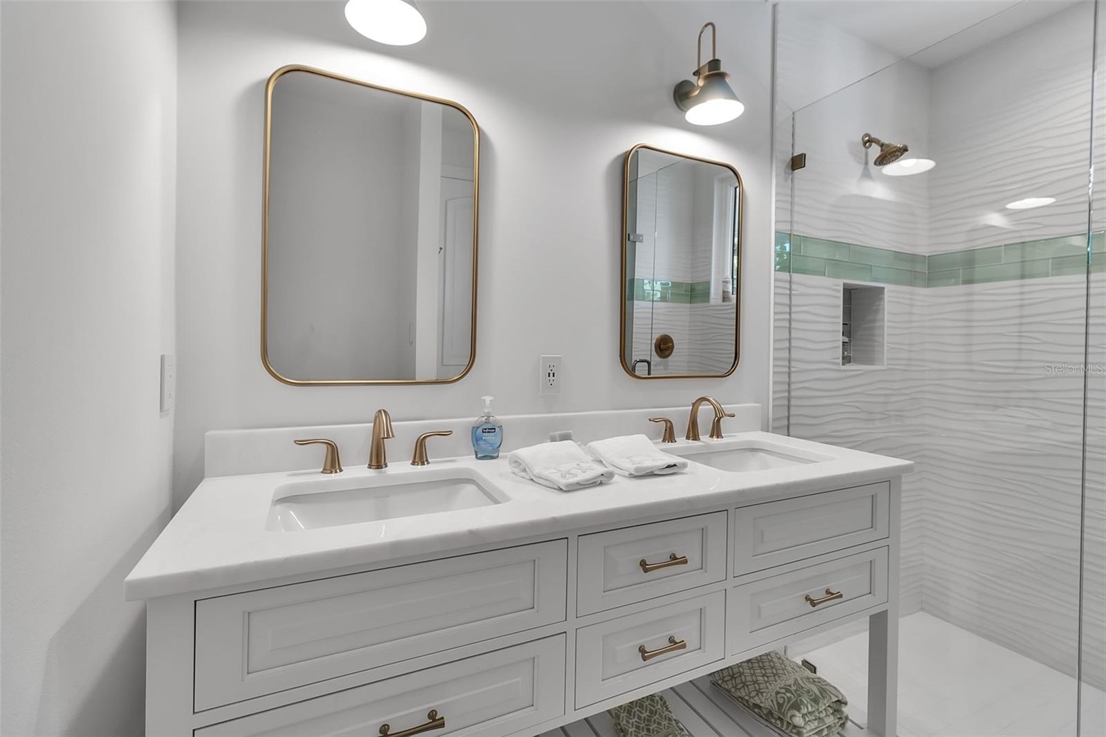 CASEY KEY - Residential