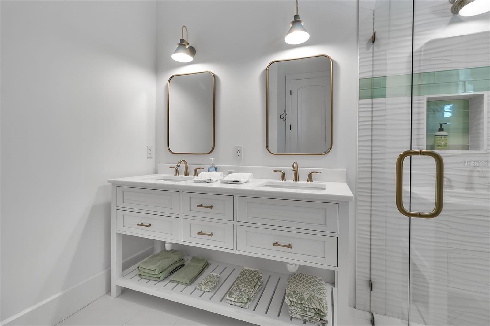 CASEY KEY - Residential