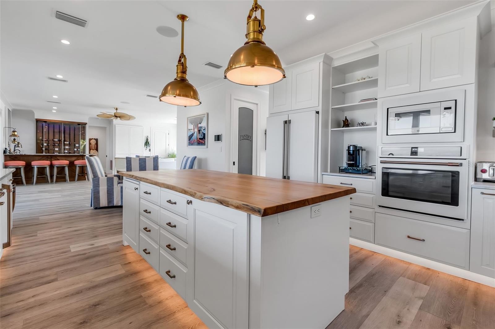 CASEY KEY - Residential