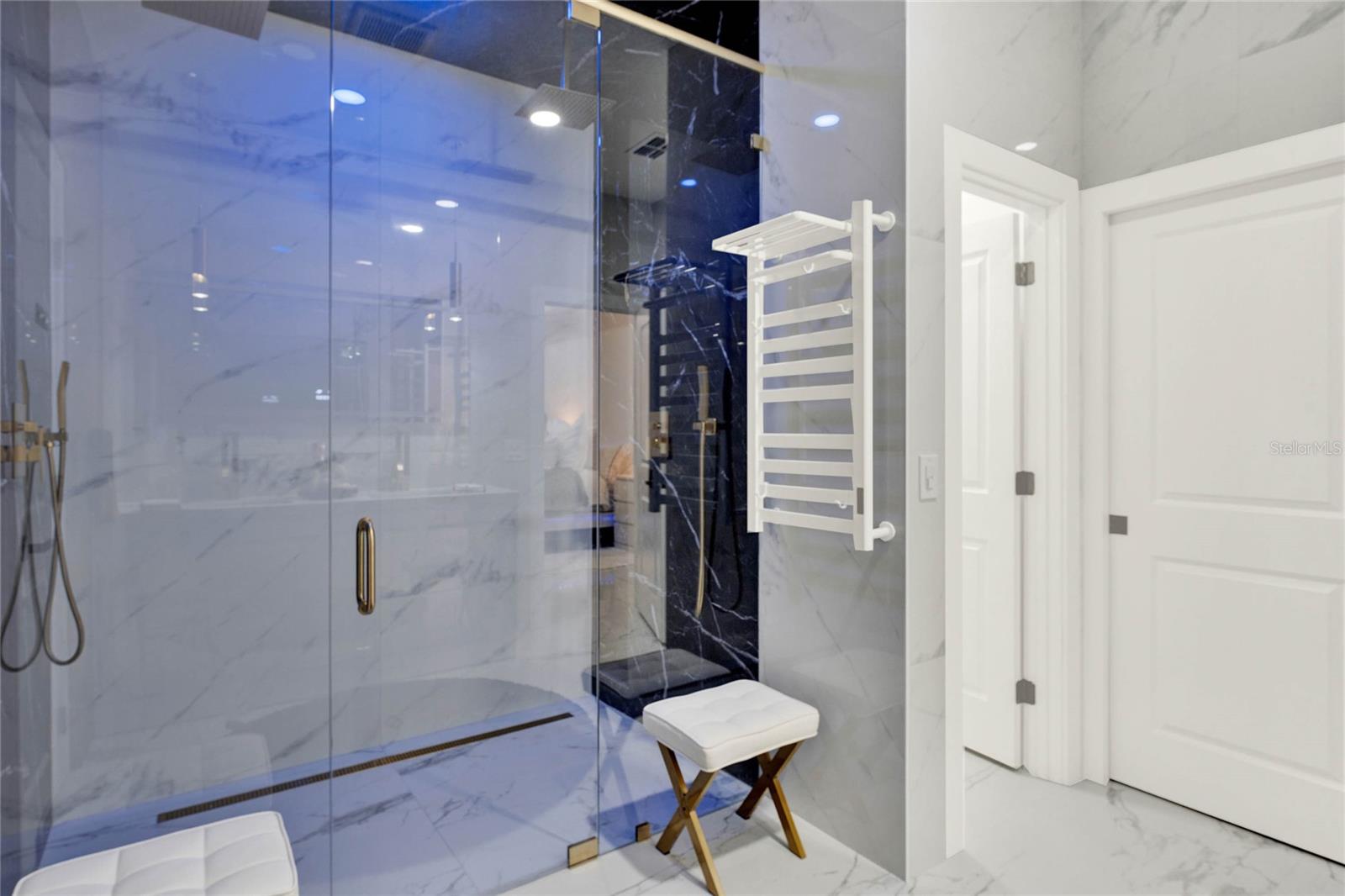 OAK HAVEN - Residential