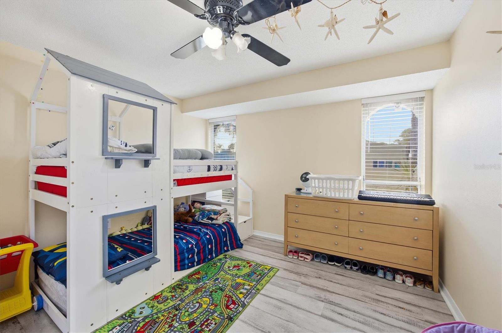 SOUTH VENICE - Residential