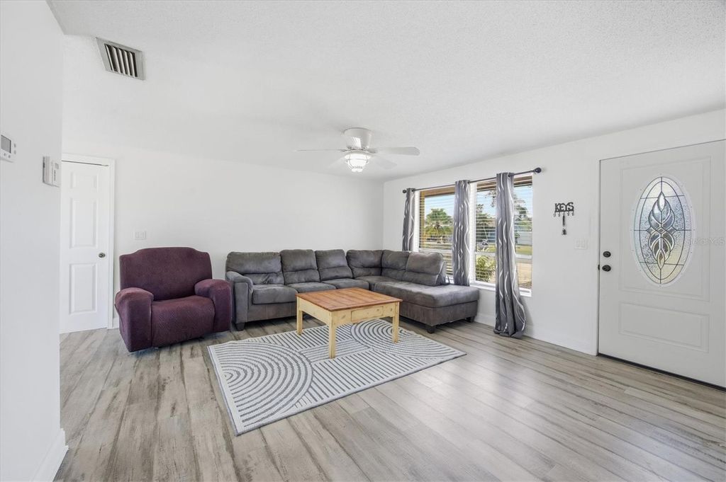 Photo of 5755 Oxalis Road, Venice, FL 34293 (MLS # N6142132)