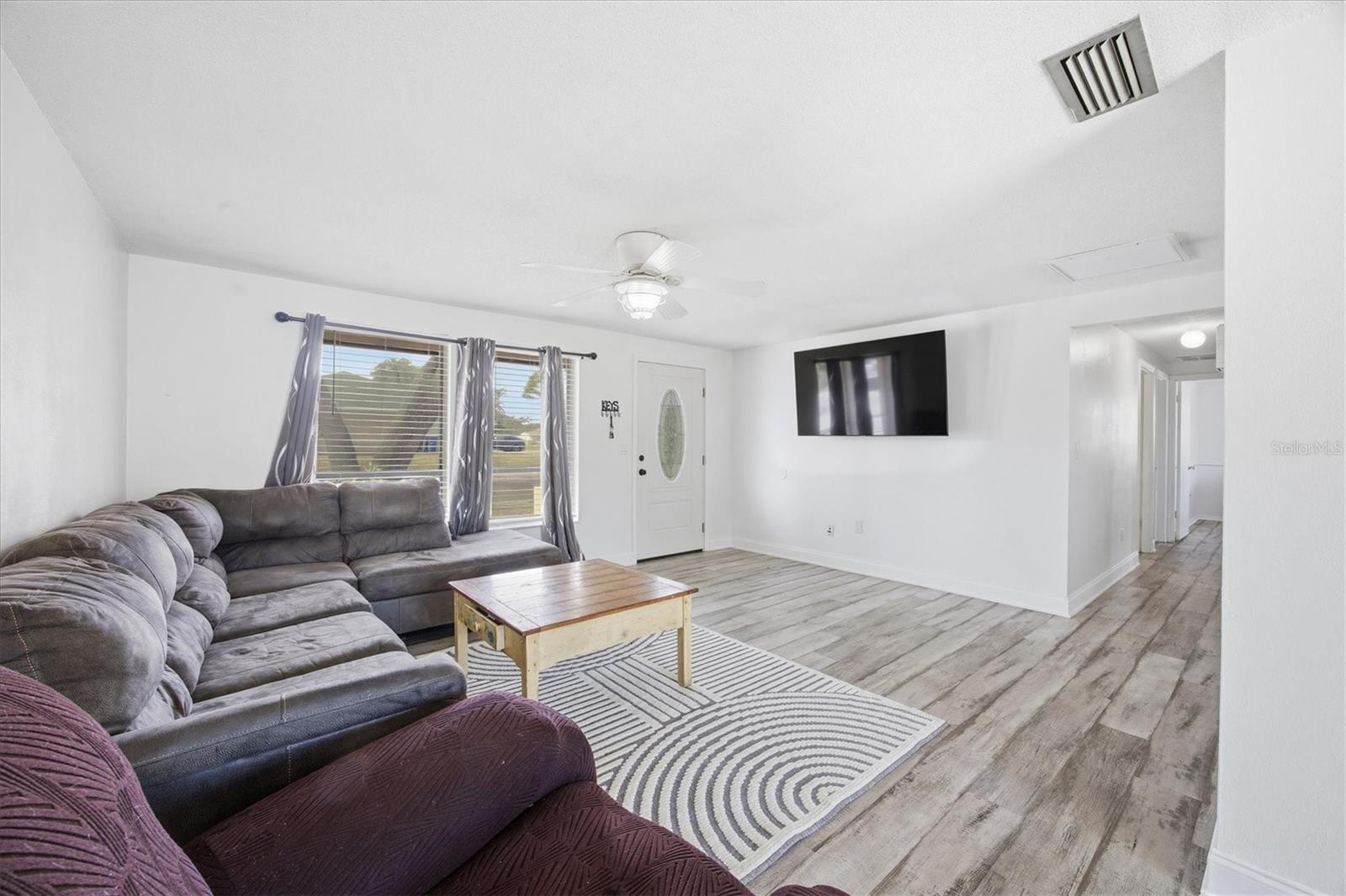 SOUTH VENICE - Residential