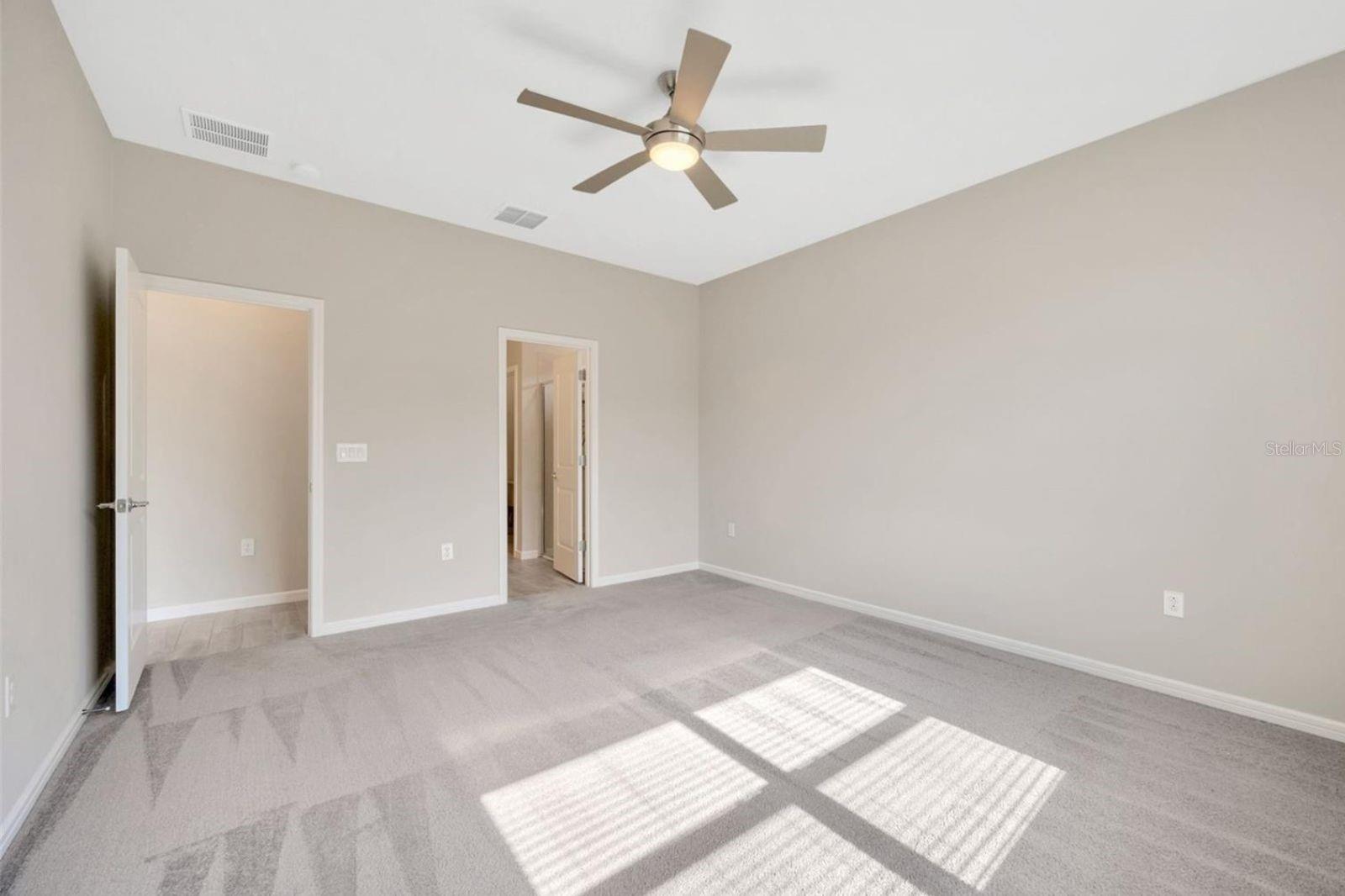 OAKS OF PASCO - Residential