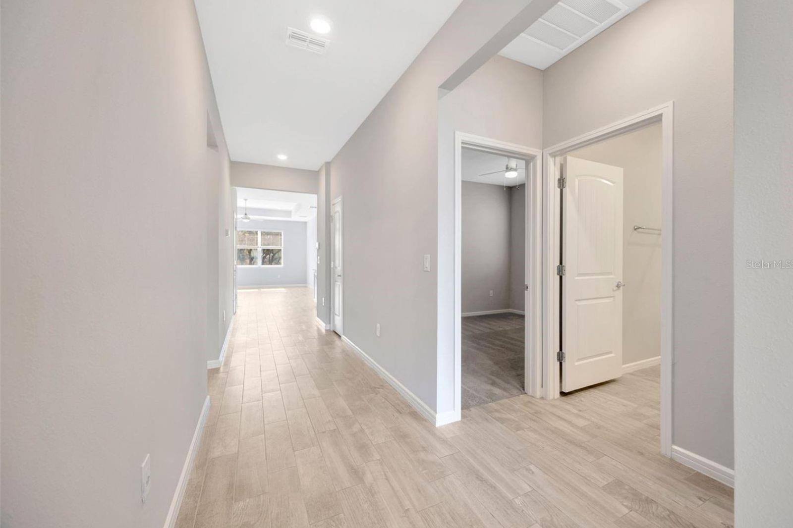 OAKS OF PASCO - Residential