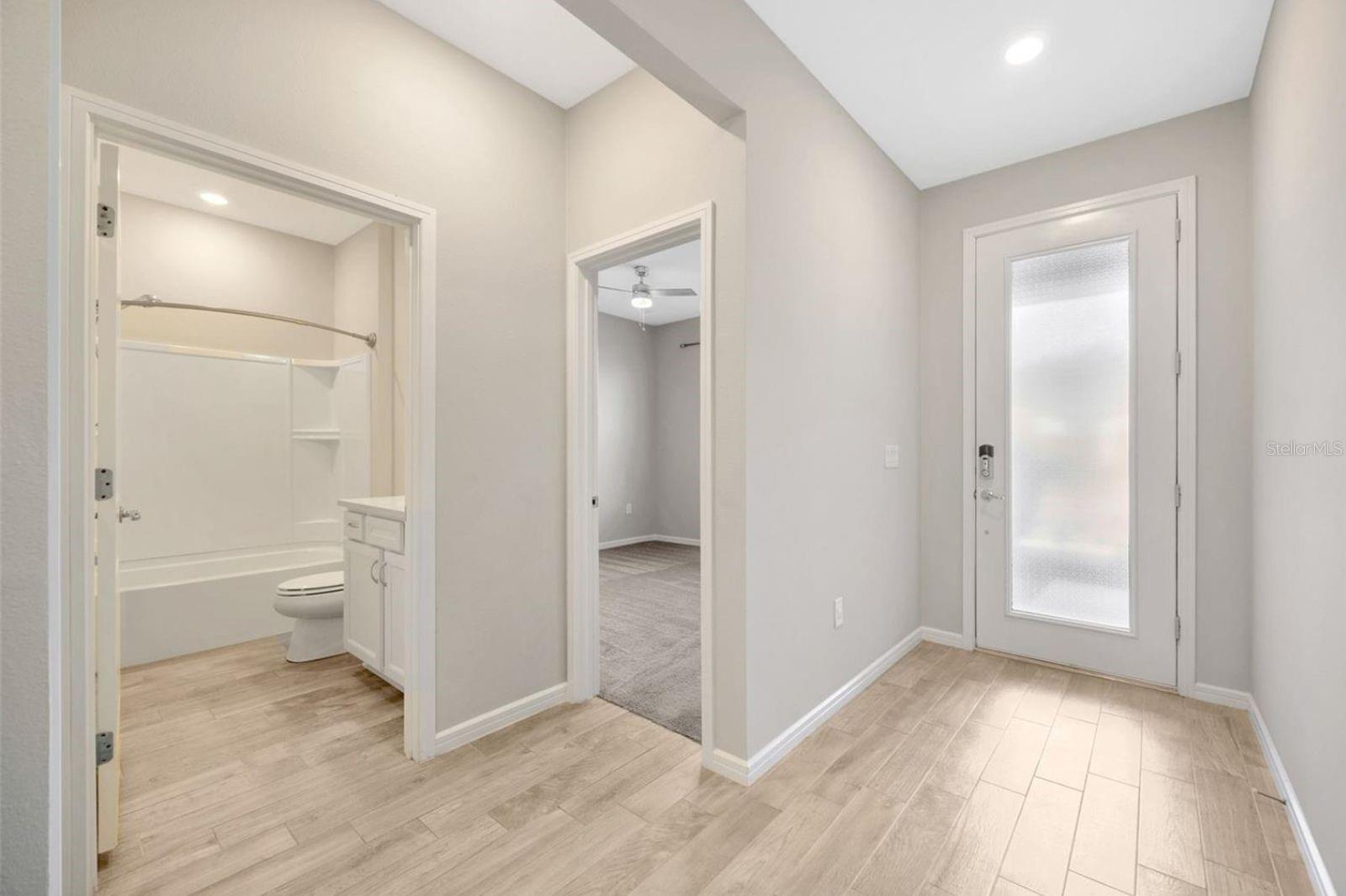 OAKS OF PASCO - Residential