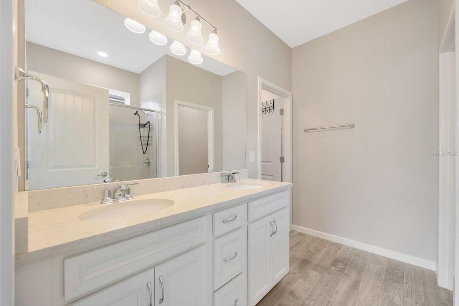 OAKS OF PASCO - Residential