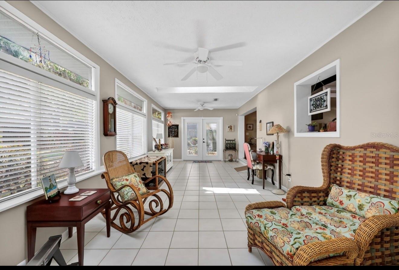 HOLIDAY HILLS - Residential