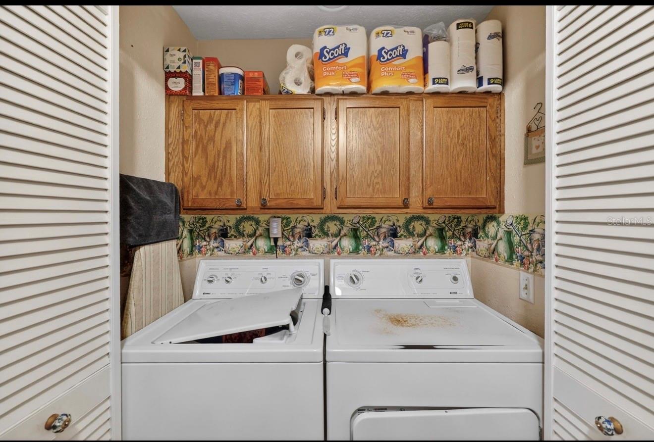 HOLIDAY HILLS - Residential