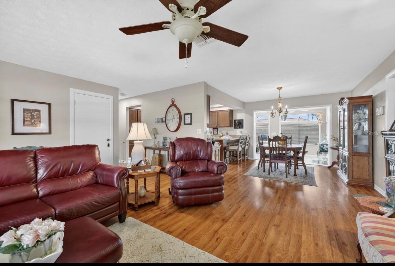 HOLIDAY HILLS - Residential