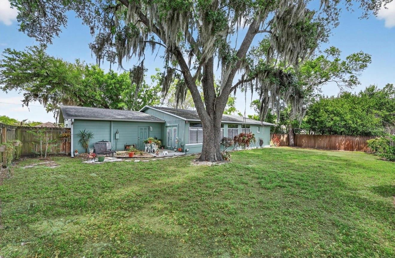 HOLIDAY HILLS - Residential