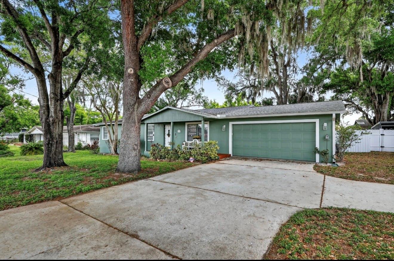 HOLIDAY HILLS - Residential